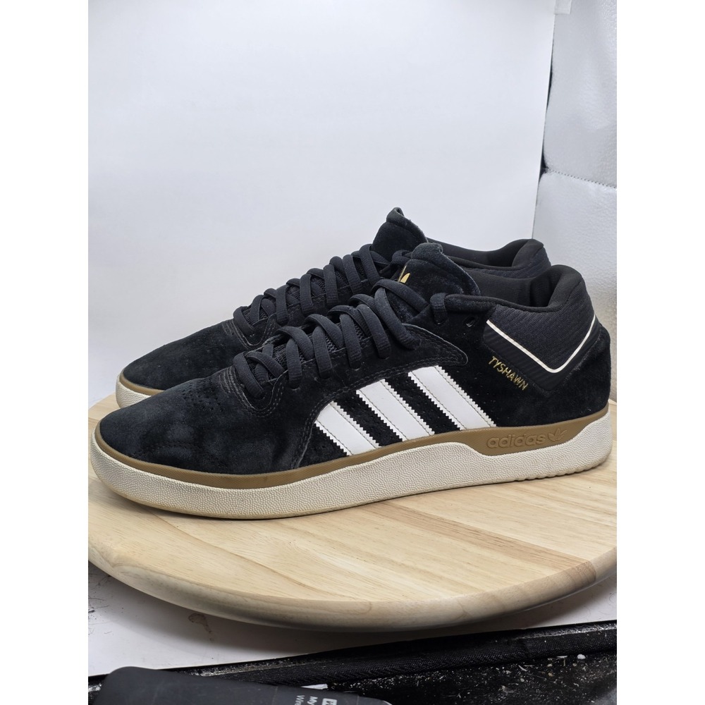 Mens size 11.5 Adidas Shoes Tyshawn Jones Core Black Gum Originals Skateboarding